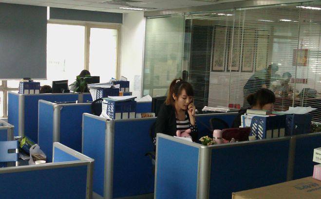 行业资讯门户搭建全流程指南及上海堃榆信息科技配套服务